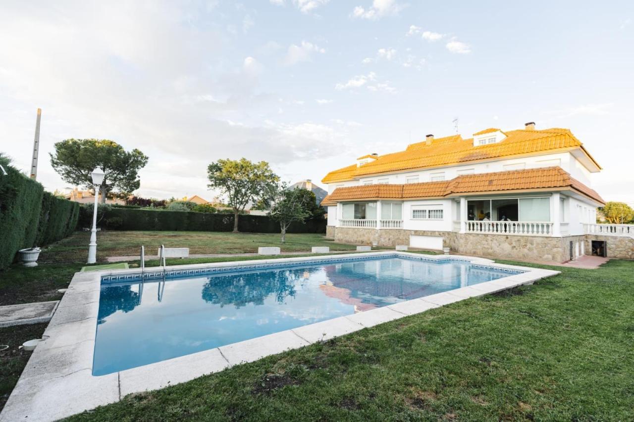 La Casona Imperial Villa Alpedrete Bagian luar foto